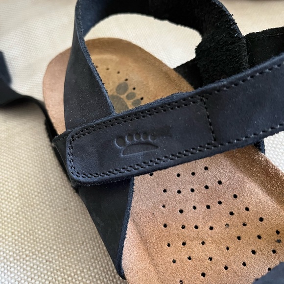 Spring Step sandals. - Picture 8 of 8